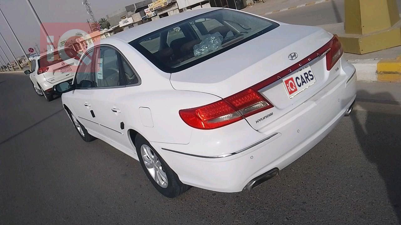 هيونداي أزيرا
